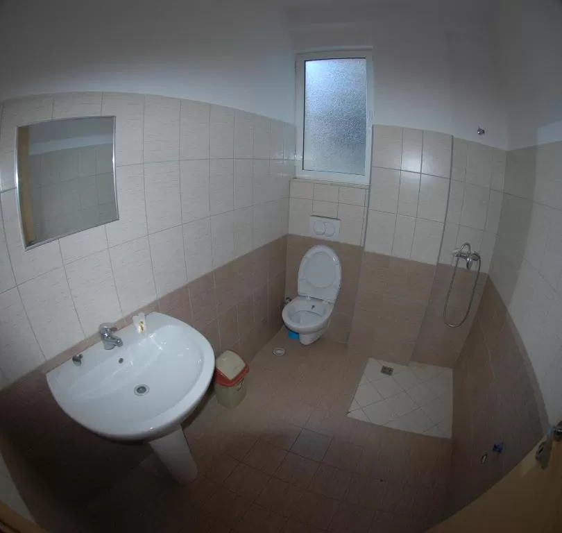 Ble Ble Apart 1 bdrm sv 8.jpg